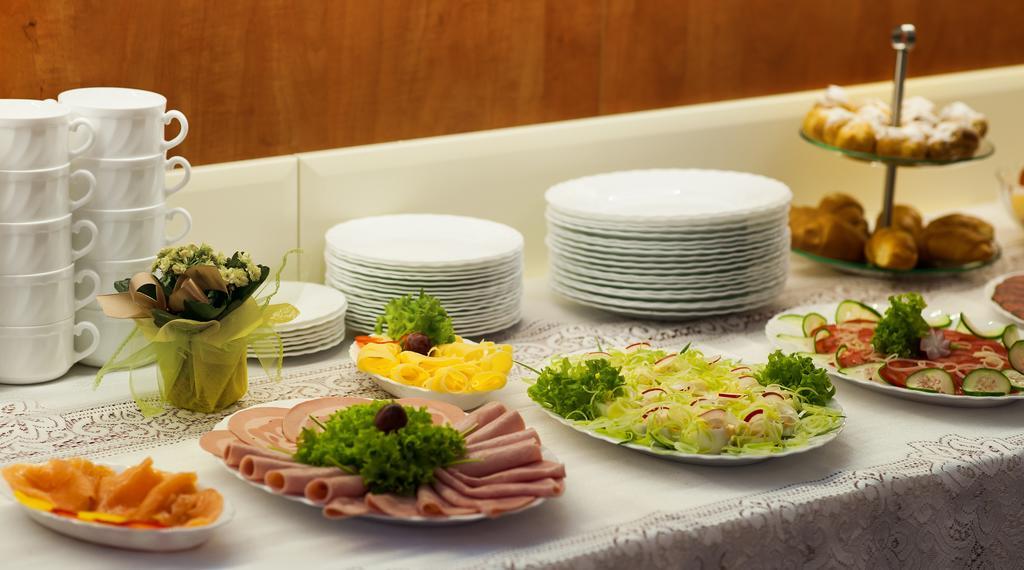 שיצ'וצ'ינק Abidar Hotel Spa & Wellness מראה חיצוני תמונה