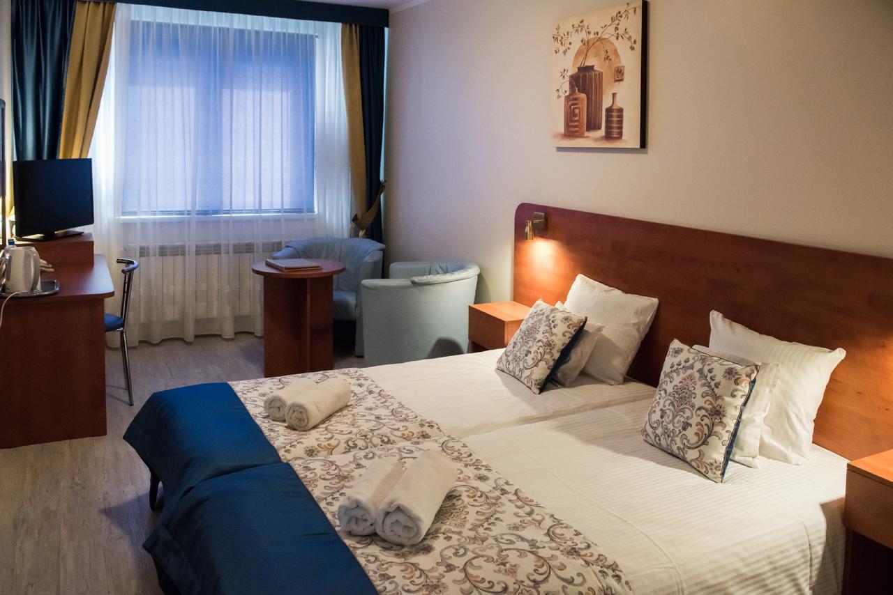 שיצ'וצ'ינק Abidar Hotel Spa & Wellness מראה חיצוני תמונה