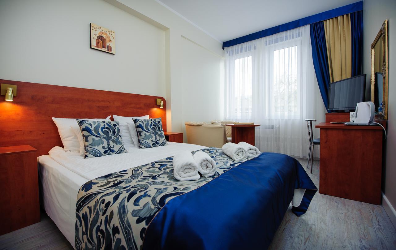שיצ'וצ'ינק Abidar Hotel Spa & Wellness מראה חיצוני תמונה