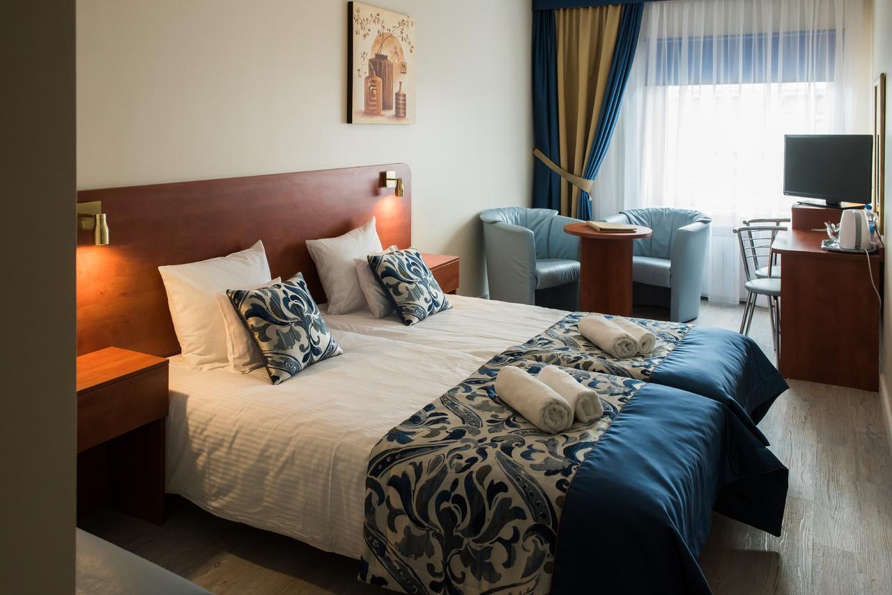 שיצ'וצ'ינק Abidar Hotel Spa & Wellness מראה חיצוני תמונה